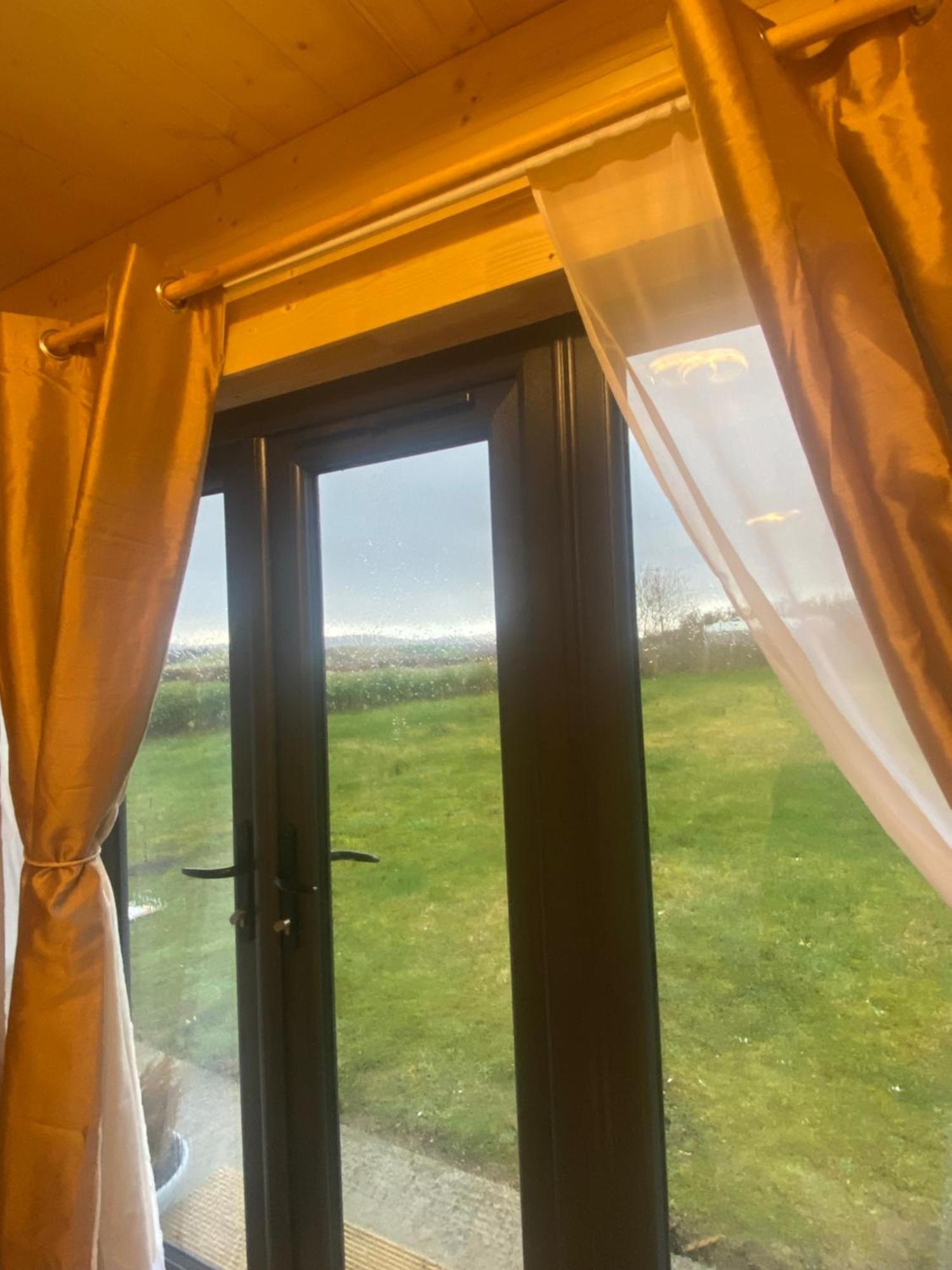 Country Cabin Mullagh  Dış mekan fotoğraf